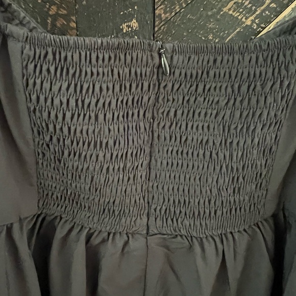 Exlura Chic Charcoal Midi Dress with Puff Sleeves - Picture 4 of 6